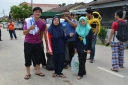 Filename=Sukarelawan_Segamat_45.jpg
Filesize=321KiB
Dimensions=800x533
Date added=Feb 02, 2017 Sukarelawan_Segamat_45.jpg